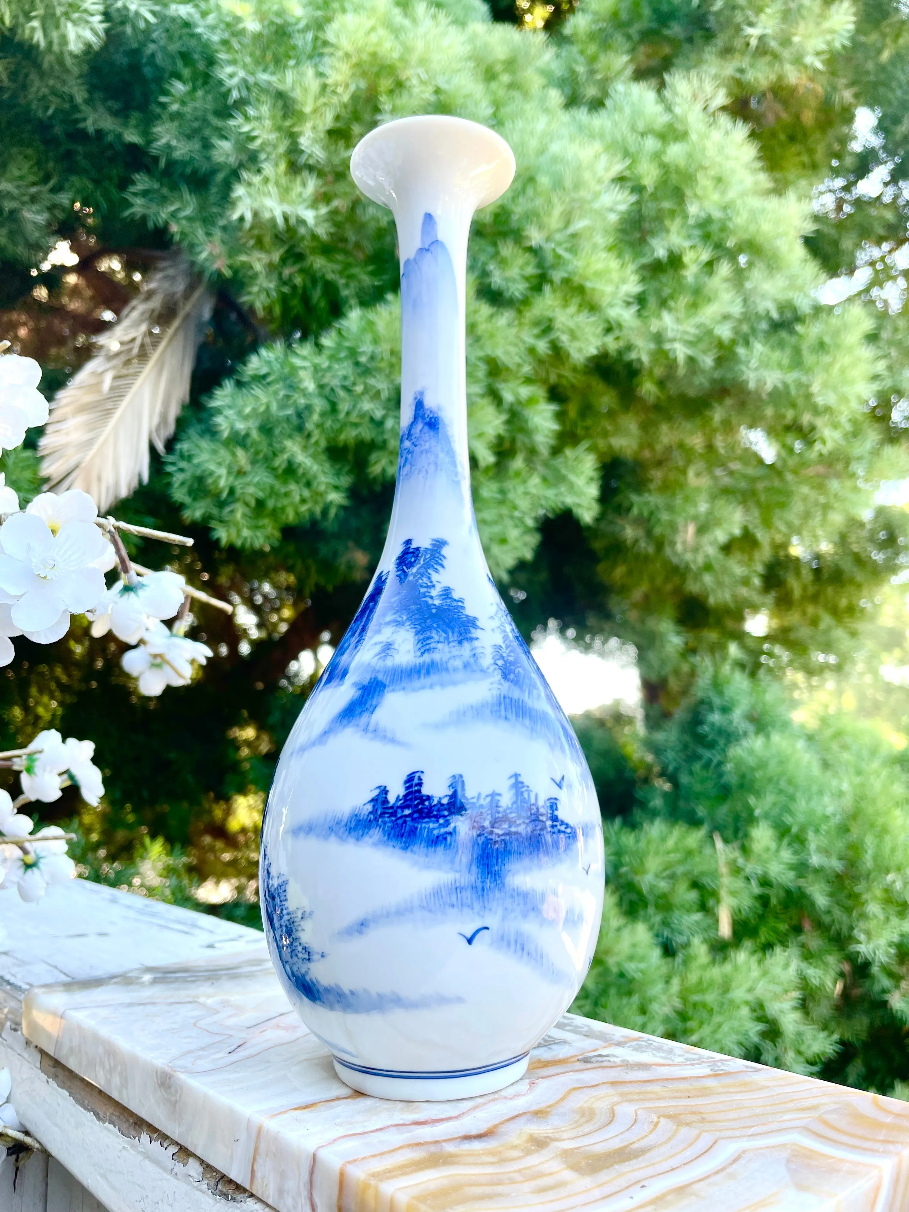 Antique Blue & White Asian Japanese Signed Decorative Porcelain Tall Vase