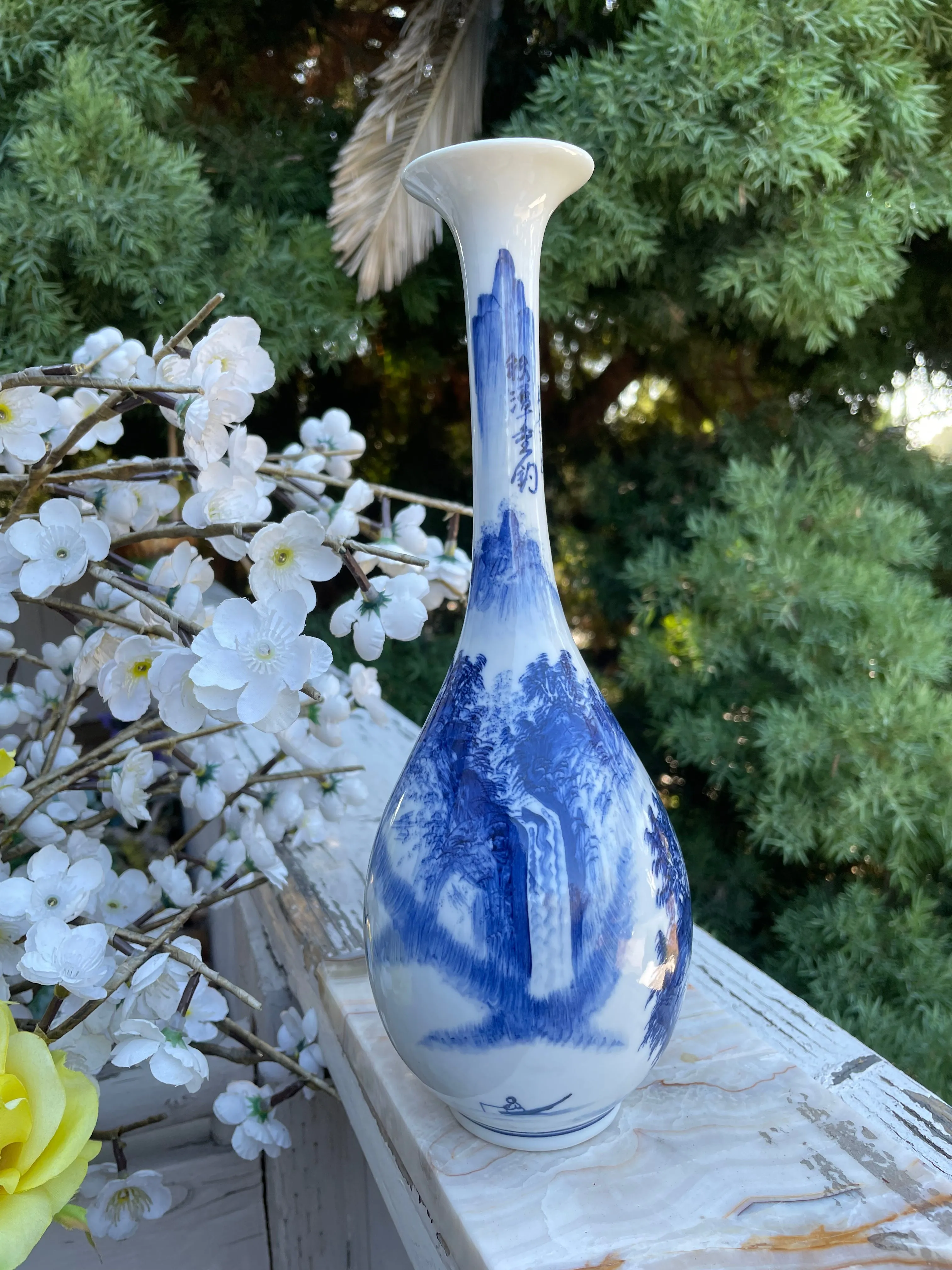 Antique Blue & White Asian Japanese Signed Decorative Porcelain Tall Vase