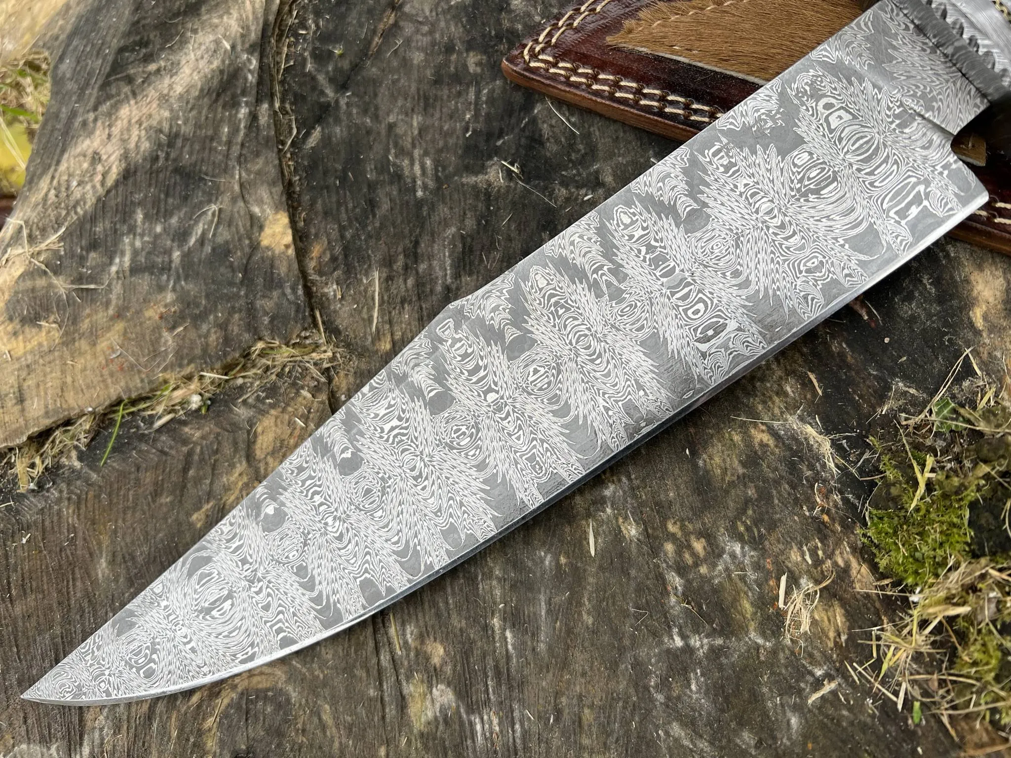 Fixed Blade Hunting Knife Bowie Knife Handmade Stag Antler Handle Unique Pattern One Kind of Handcrafted Hunting Knife