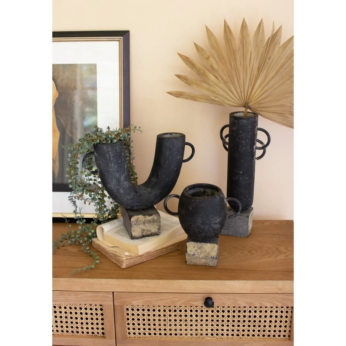 Kalalou - SET OF THREE BLACK MODERN CLAY VASES ON ROCK BASES - H4103