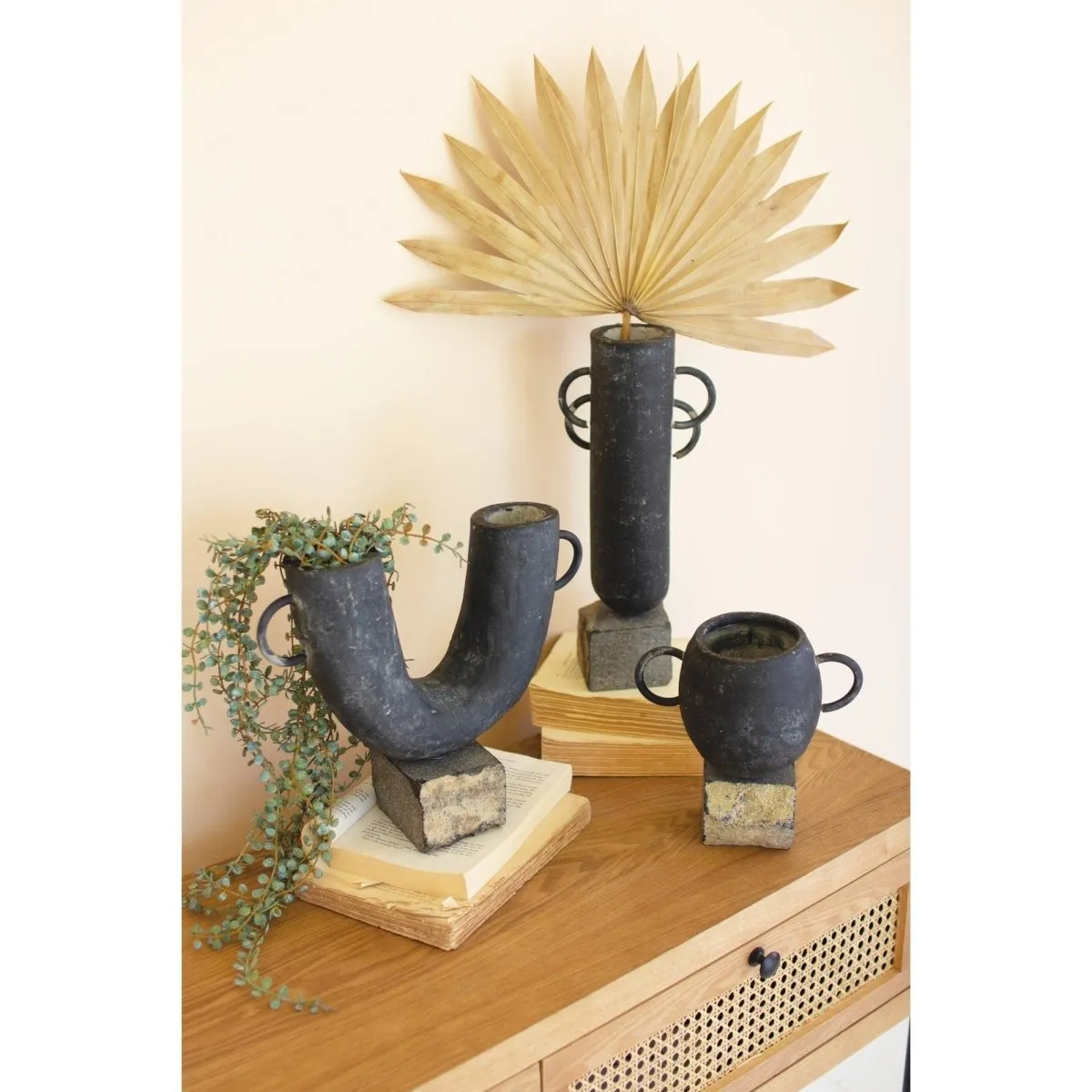 Kalalou - SET OF THREE BLACK MODERN CLAY VASES ON ROCK BASES - H4103