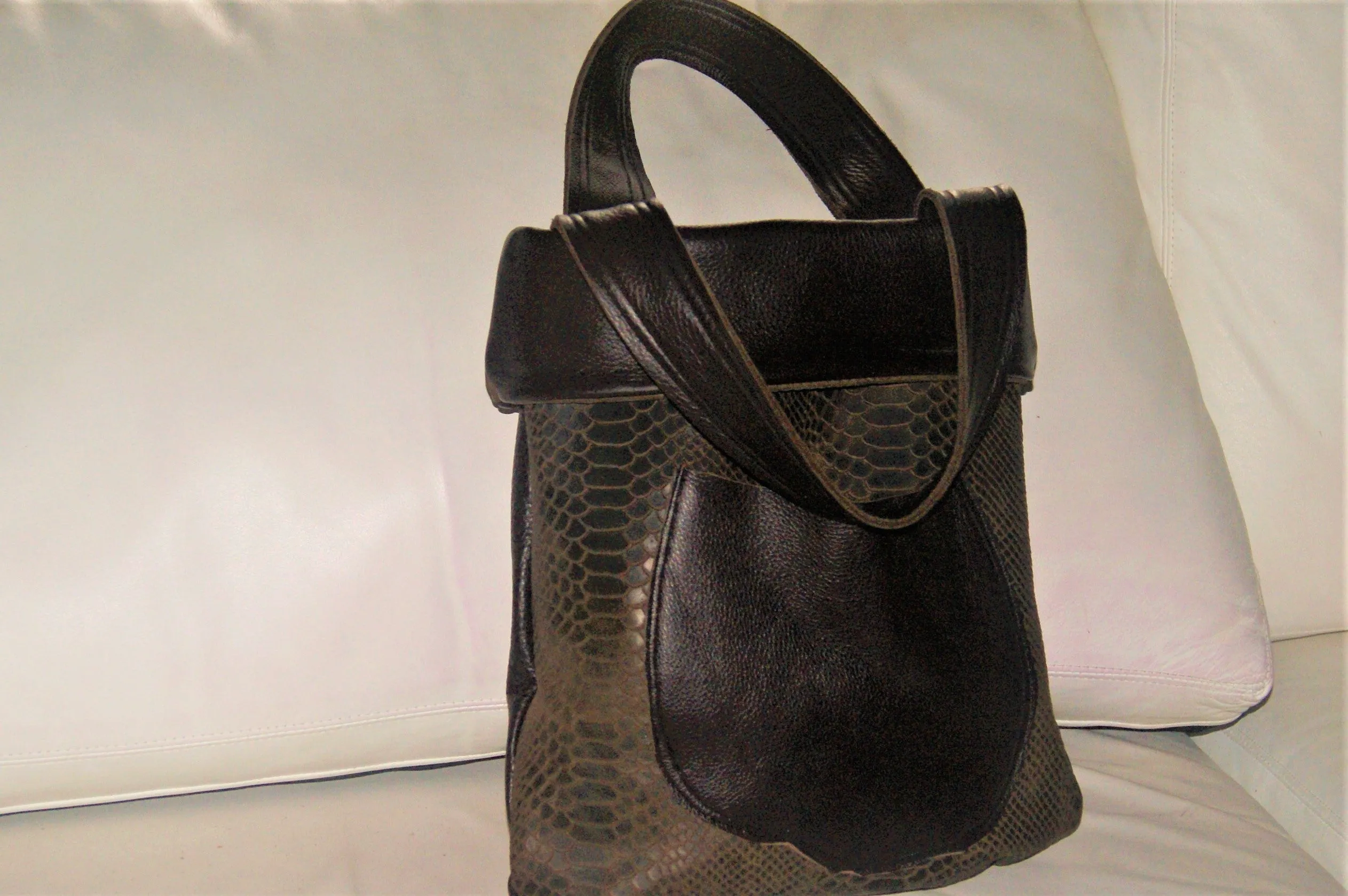 Ketanji Brown -handbag