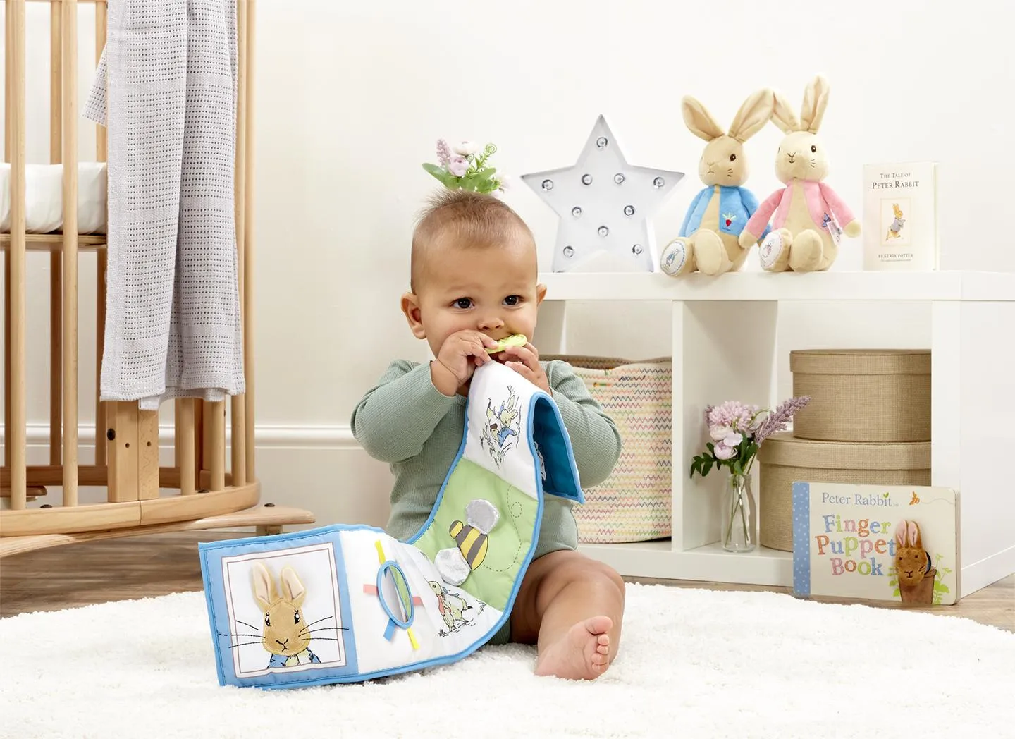 Peter Rabbit Unfold & Discover Soft Book