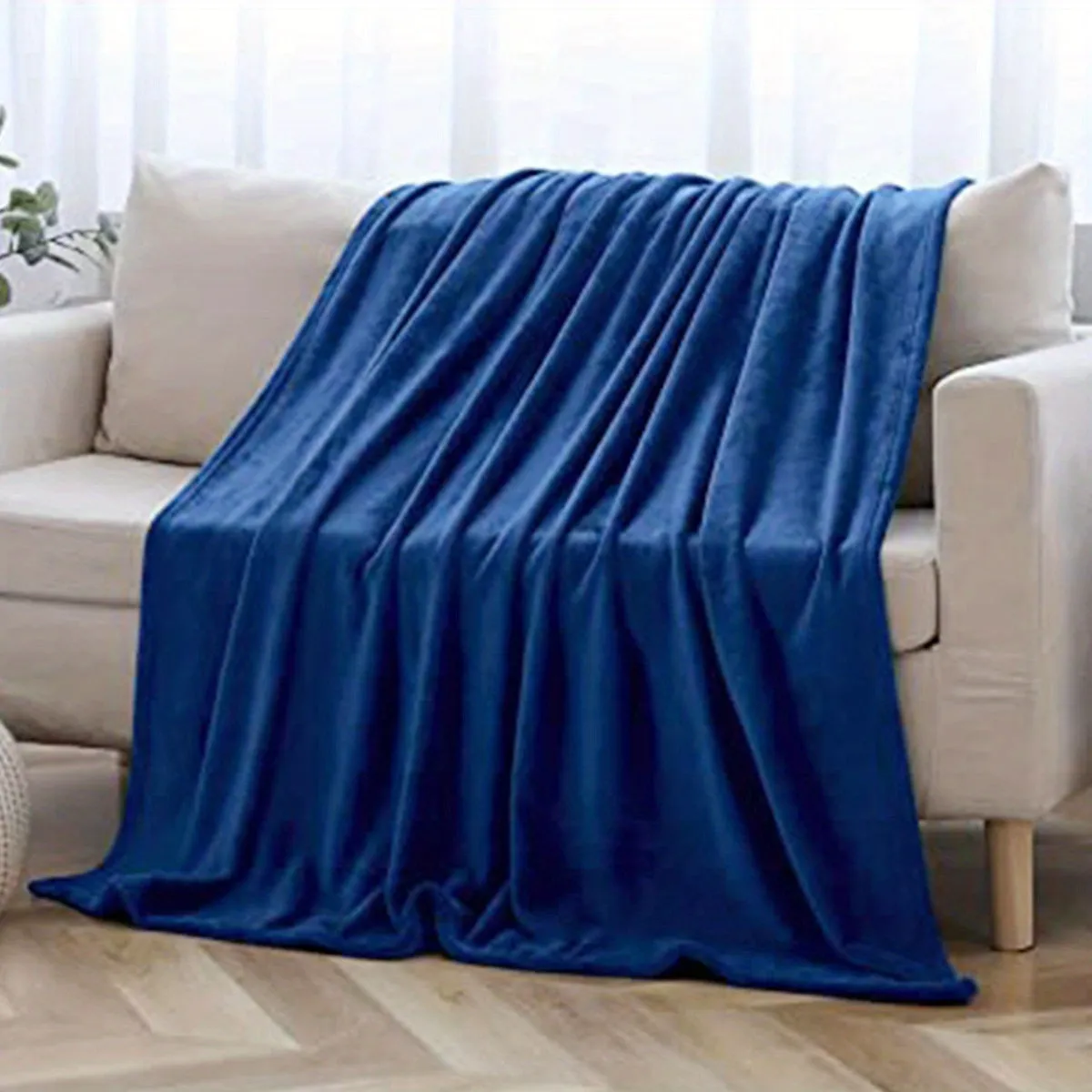 Soft Flannel Throw Blanket for Couch Bed Office Traveling