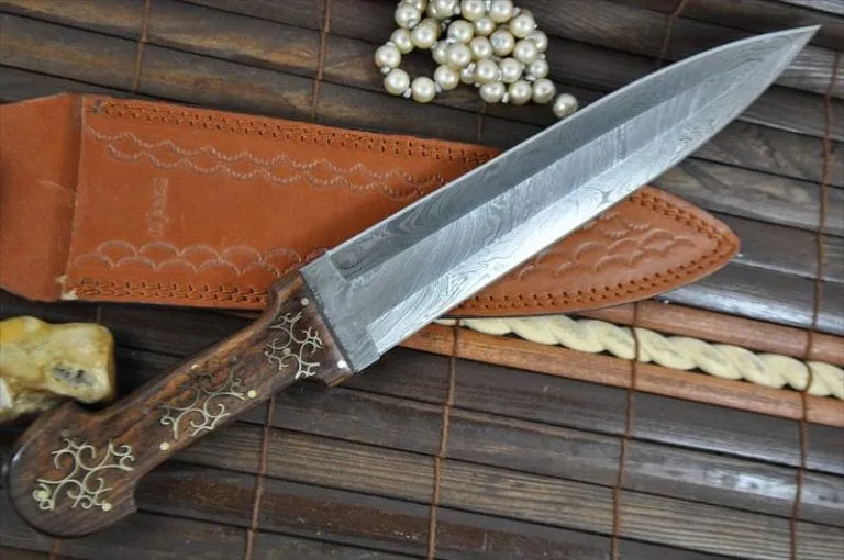 Unique Handmade Damascus Hunting Knife - Double Edge Blade